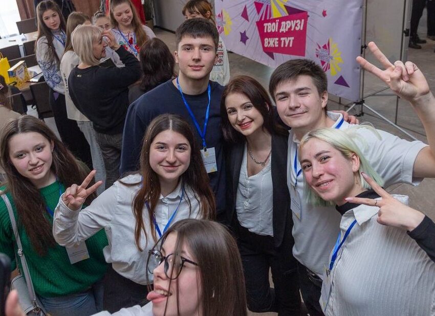 В Кам’янському провели патріотичний квіз “За покликом серця”
