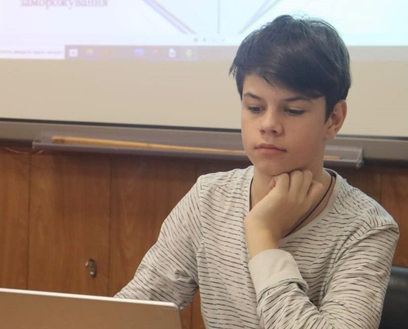 Ще сім нагород додали юні інтелектуали з Кам'янського до загальної кількості перемог у конкурсі дослідчих проєктів МАН - ФОТО