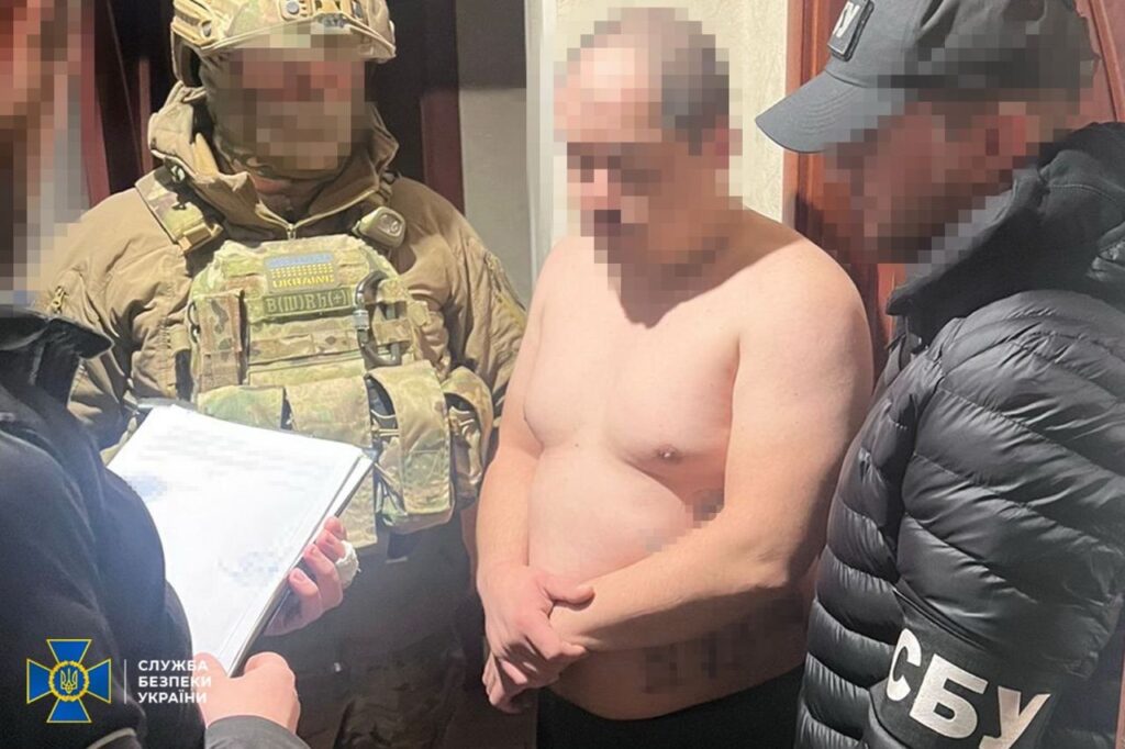 Викрадали підприємців та «вибивали» з них гроші: у Дніпрі затримали банду рекетирів, що працювали на відомого кримінального авторитета - ФОТО