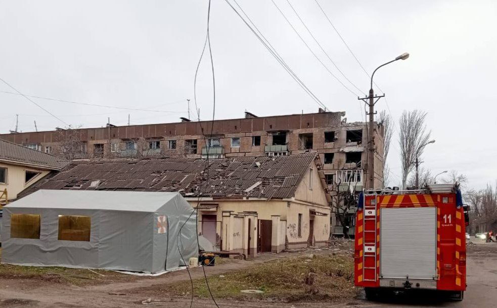 Четверо загиблих та понад 40 поранених – наслідки ракетного удару по Кривому Рогу на Дніпропетровщині - ФОТО