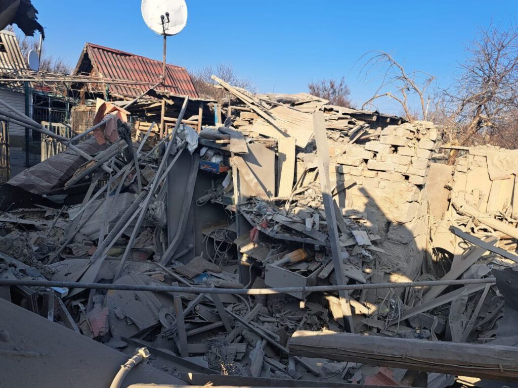 Дві людини зазнали поранень внаслідок нічної атаки ворога по Дніпропетровщині - ФОТО