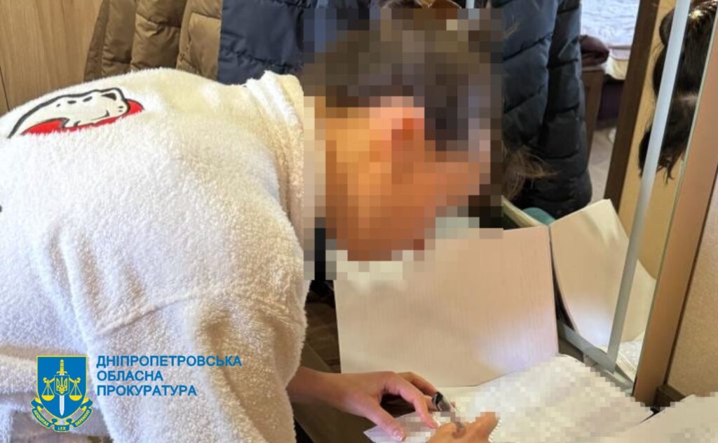 В Дніпрі посадовиці дитячо-юнацького центру «заробляли» на безплатних путівках у літні табори - ФОТО