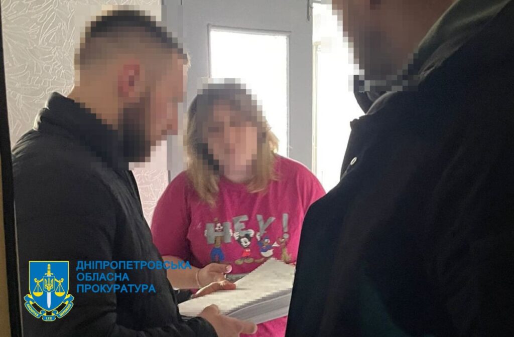 В Дніпрі посадовиці дитячо-юнацького центру «заробляли» на безплатних путівках у літні табори - ФОТО