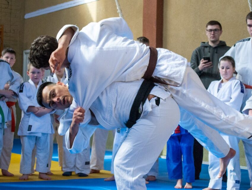 Майстер-клас з дзюдо провів у Кам`янському чемпіон світу Георгій Зантарая