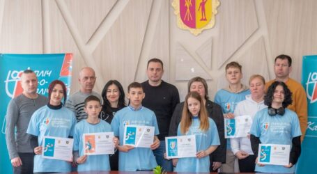 Переможці міського етапу змагань «Всеукраїнської шкільної ліги пліч-о-пліч» з Кам’янського змагатимуться на районному рівні