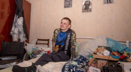 Мер Кам’янського відвідав місцевого захисника, що отримав важке поранення, захищаючи Україну 