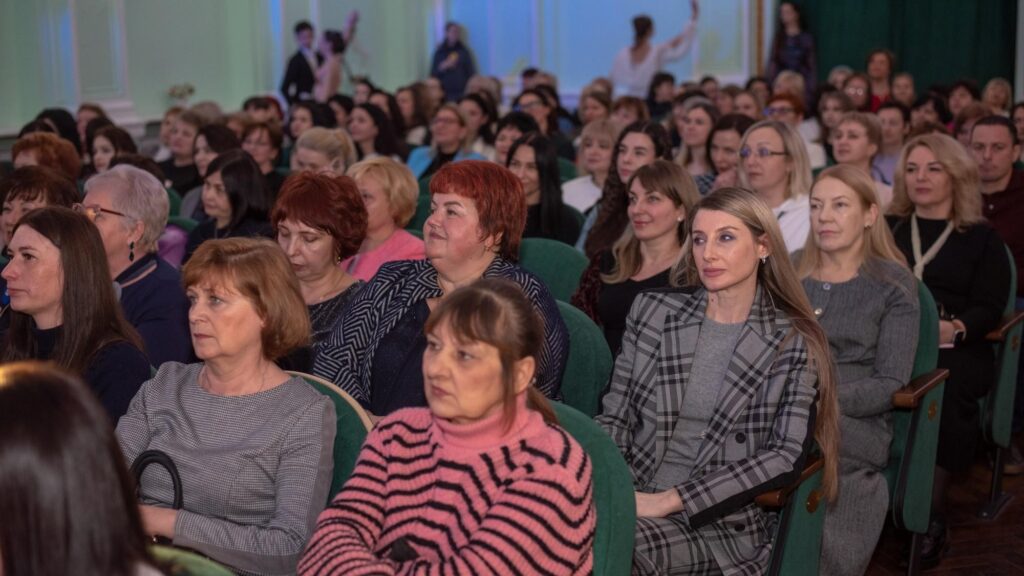 В Кам'янському відбувся урочистий захід з нагоди Міжнародного жіночого дня - ФОТО