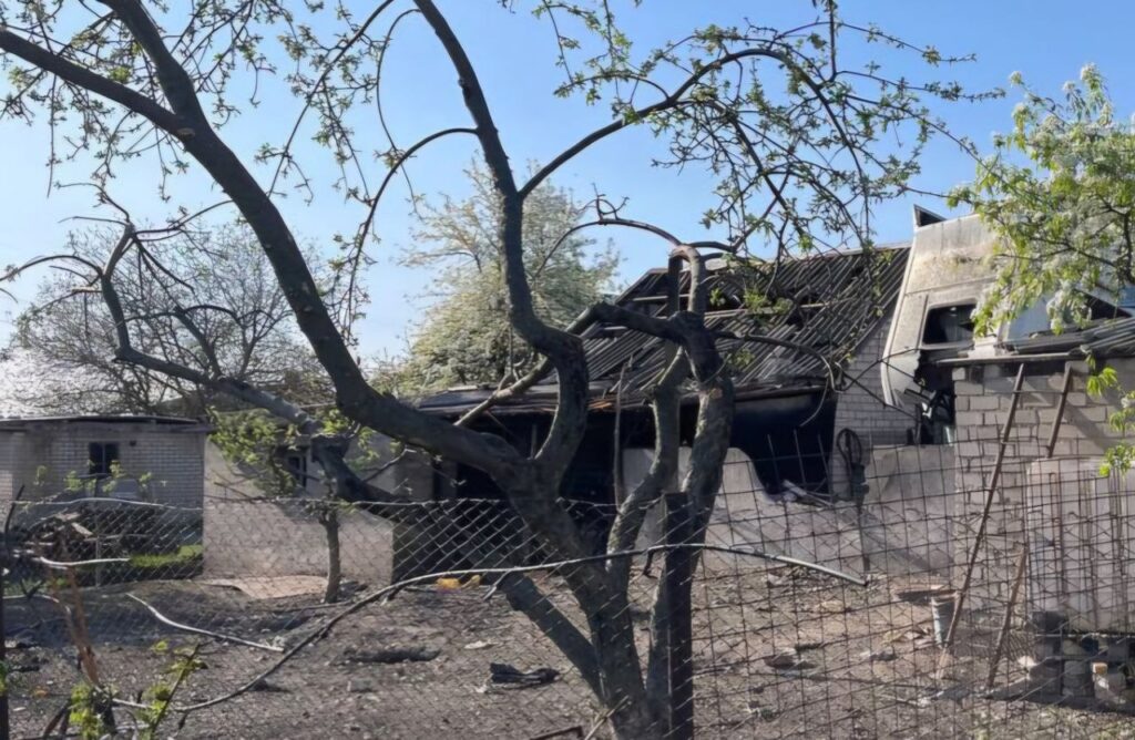 Вночі ворог випустив півтора десятка снарядів по одному з районів Дніпропетровщини - ФОТО