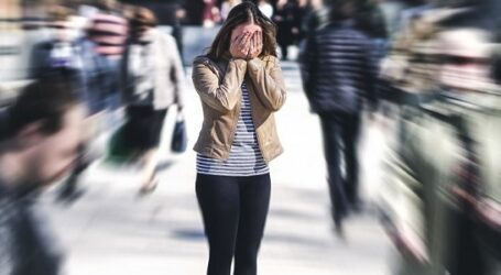Виникає раптово, без жодного попередження: як зрозуміти, що вас «накрила» панічна атака