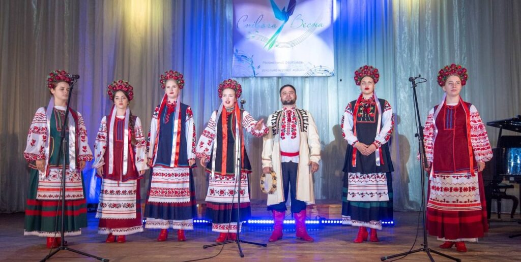 В Кам'янському відбувся десятий фестиваль вокально-хорової музики «Співоча весна - 2024». - ФОТО