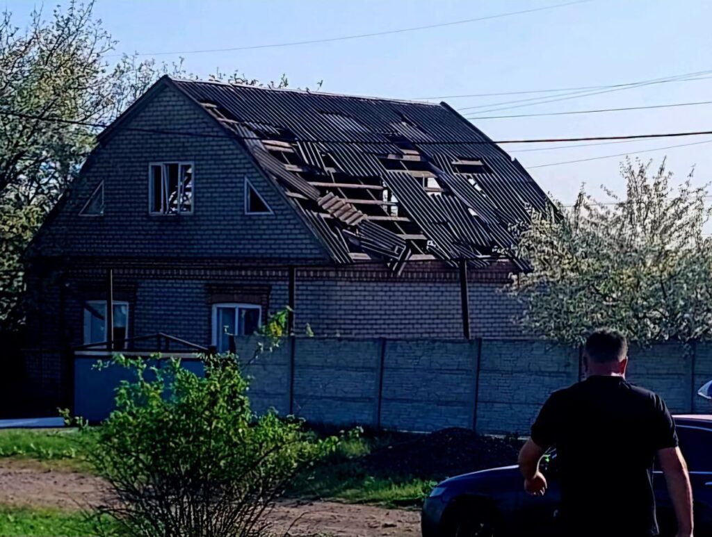 Вночі ворог випустив півтора десятка снарядів по одному з районів Дніпропетровщини - ФОТО