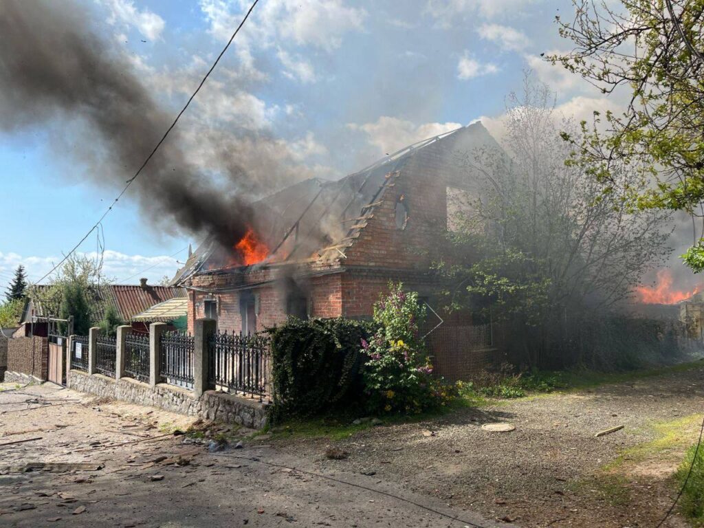 Вночі ворог атакував два райони Дніпропетровщини - ФОТО