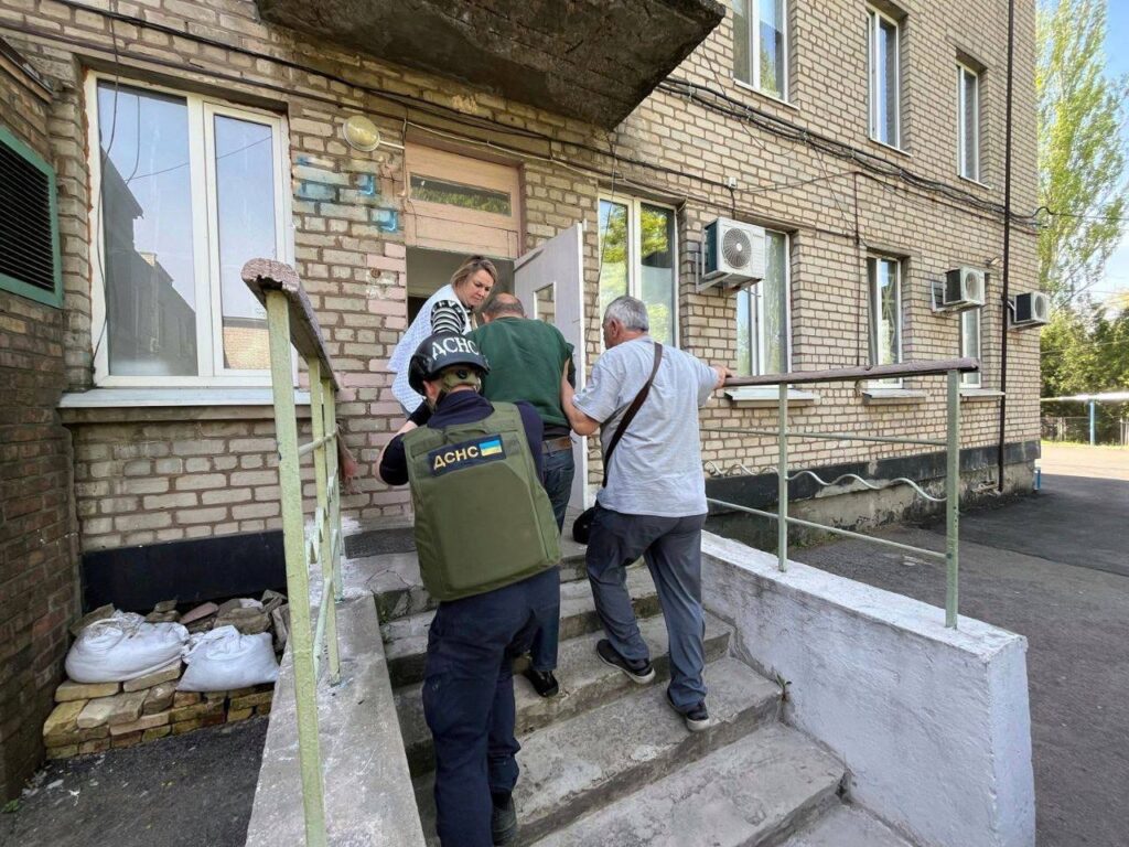 Вночі ворог атакував два райони Дніпропетровщини - ФОТО