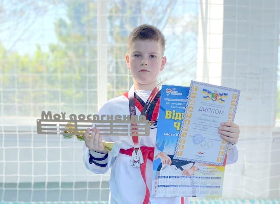 П'ятеро юних тхеквондистів з Кам'янського перемогли у чемпіонаті Кривого Рогу - ФОТО