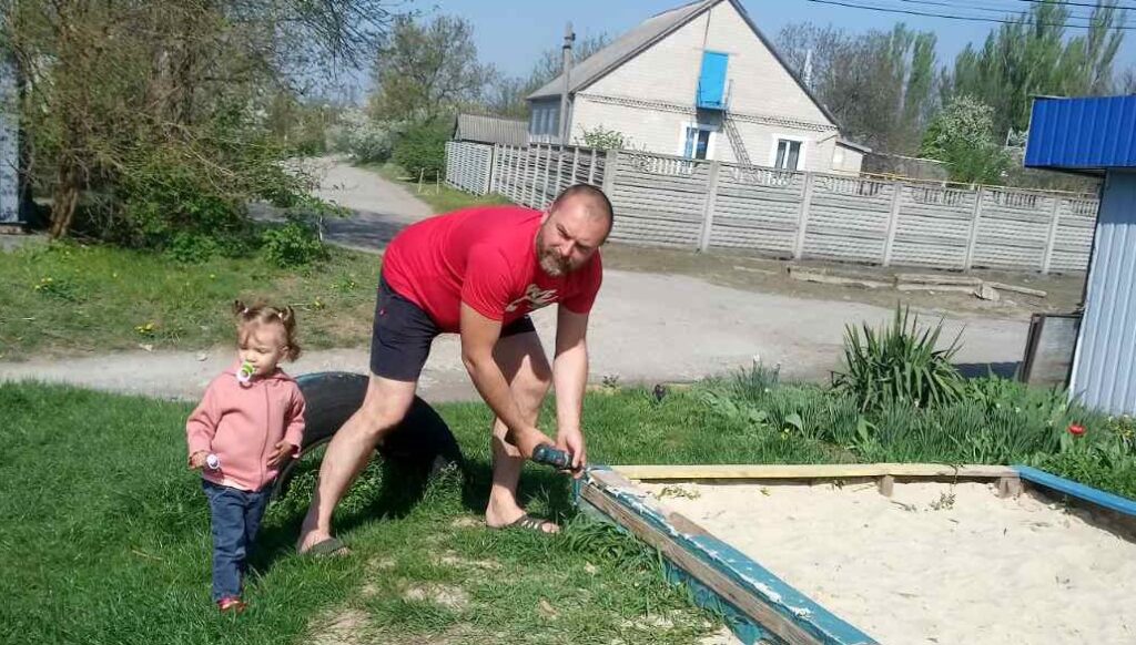 Представники квартальних комітетів Кам'янського долучилися до акції «Тиждень довкілля» - ФОТО