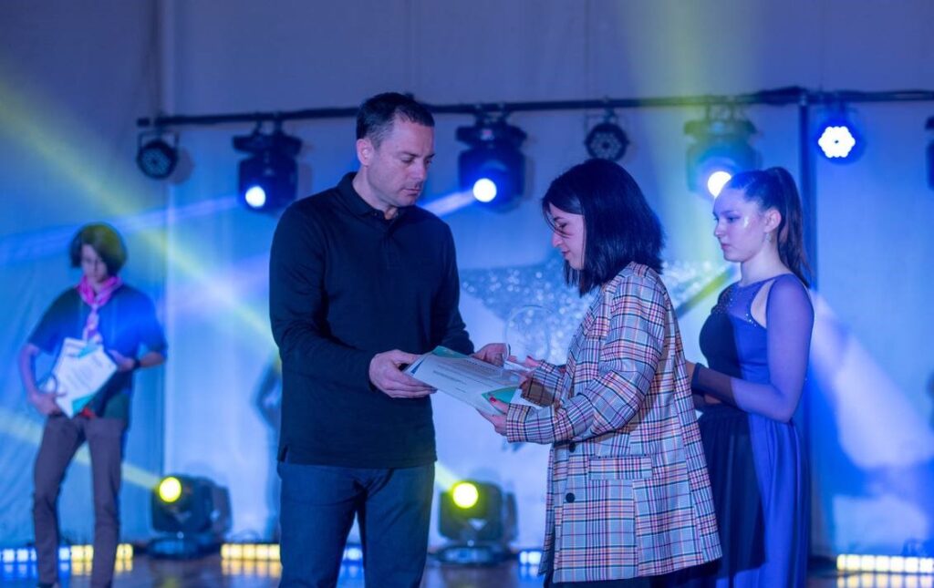 В Кам'янському відбулась п'ята церемонія нагородження «VIVA! Найрозумніші-2024» - ФОТО