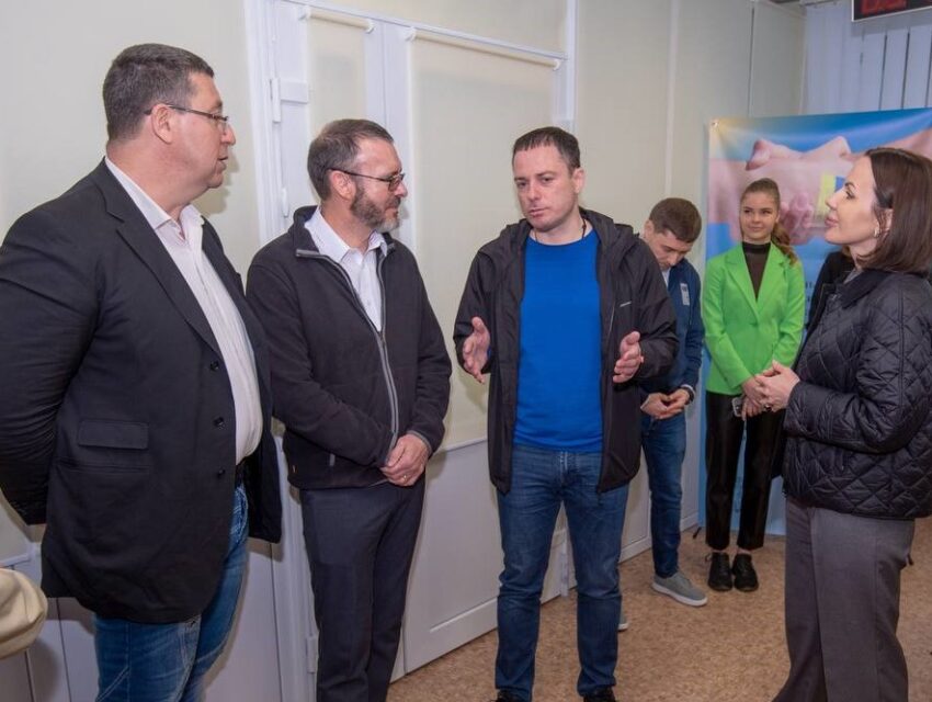 До Кам’янського завітали іноземні партнери, завдяки співпраці з якими в місті реалізовуються соціальні проєкти