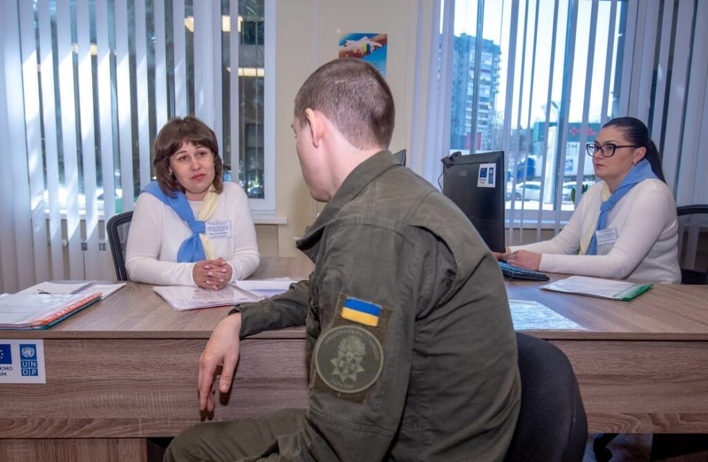 До Кам'янського завітали іноземні партнери, завдяки співпраці з якими в місті реалізовуються соціальні проєкти - ФОТО
