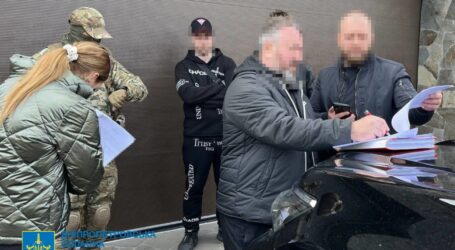 На Дніпропетровщині затримали шахраїв, які під виглядом інвестицій ошукали громадян майже на 30 млн грн