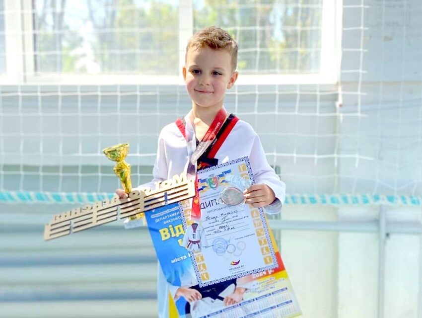 П’ятеро юних тхеквондистів з Кам’янського перемогли у чемпіонаті Кривого Рогу