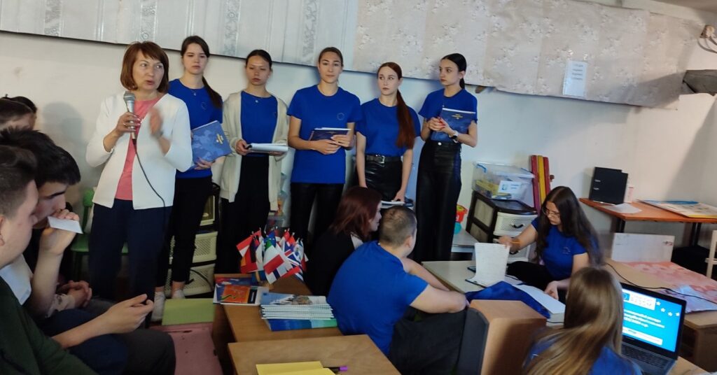 В Кам'янському до Дня Європи провели євро-батл «Галопом по Європах» - ФОТО