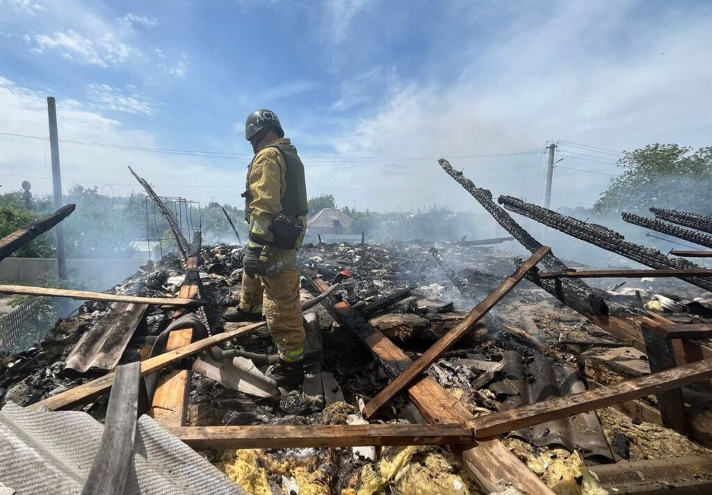 Вночі під обстрілами ворога знов було одне з міст на Дніпропетровщині - ФОТО