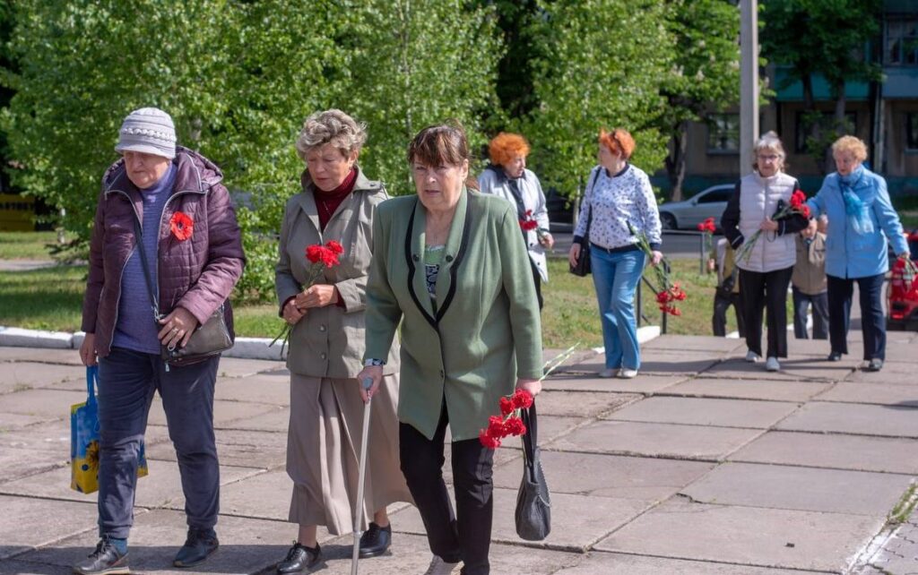В Кам'янському вшанували пам'ять загиблих у Другій світовій війні  - ФОТО
