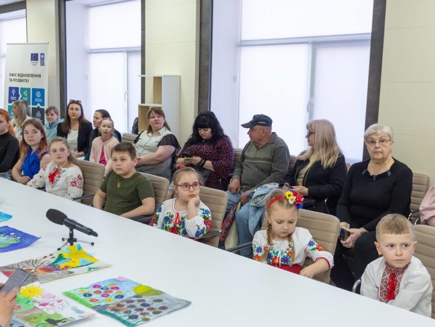 В Кам’янському відзначили переможців та призерів екологічного конкурсу малюнка