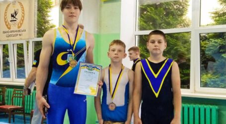 Гімнасти з Кам`янського здобули “бронзу” на чемпіонаті України
