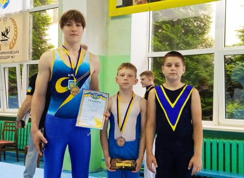 Гімнасти з Кам`янського здобули “бронзу” на чемпіонаті України