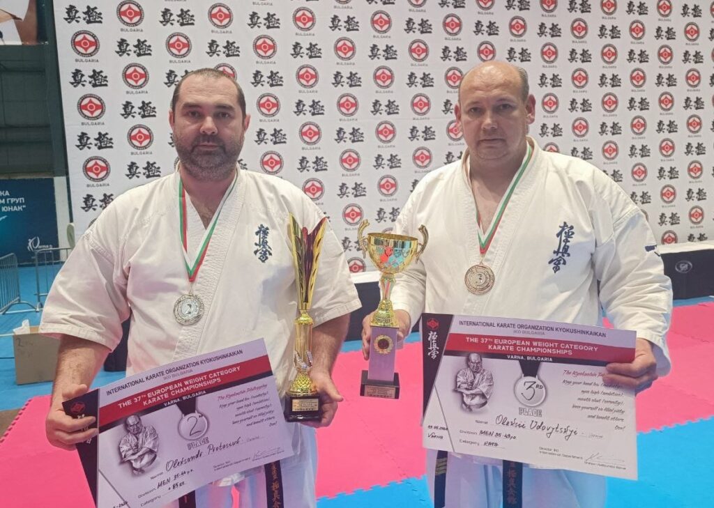 Бійці з Кам'янського стали призерами чемпіонату Європи з кіокушин карате - ФОТО