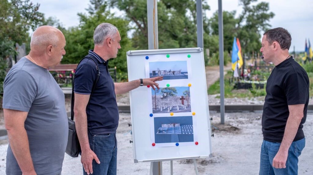 В Кам'янському до кінця літа планують завершити перший етап будівництва меморіального комплексу загиблим героям - ФОТО