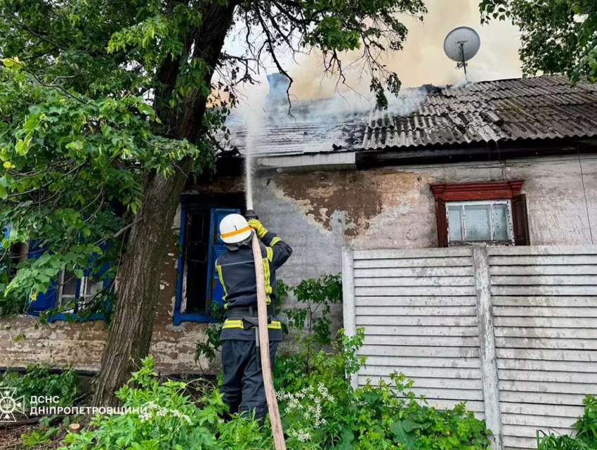 Сьогодні вранці в Південному районі Кам’янського горів будинок