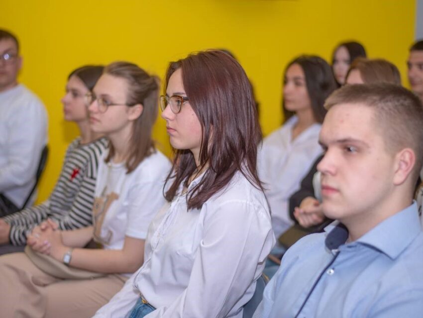 В офісі Молодіжної ради Кам’янського відкрили ресурсну кімнату