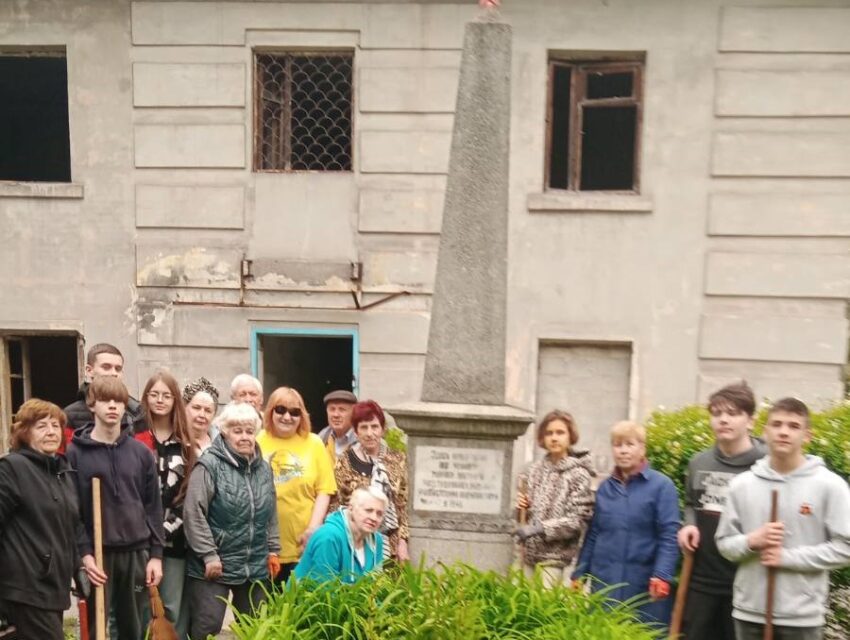 В Кам’янському органи самоорганізації провели весняні толоки напередодні свят