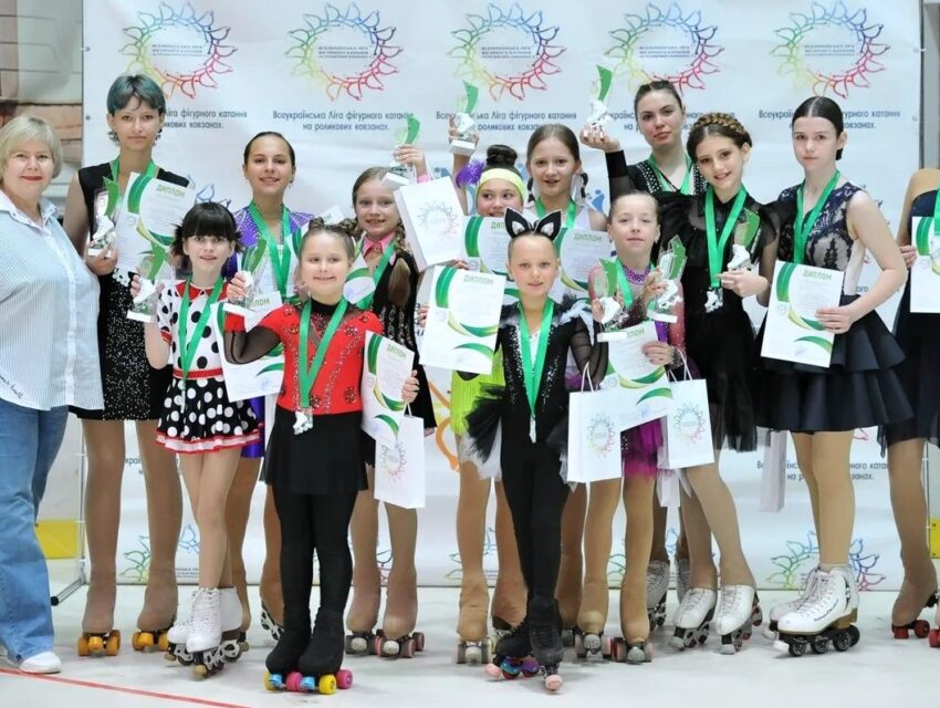 Фігуристи з Кам`янського посіли 16 призових місць в Кубку Всеукраїнської Ліги