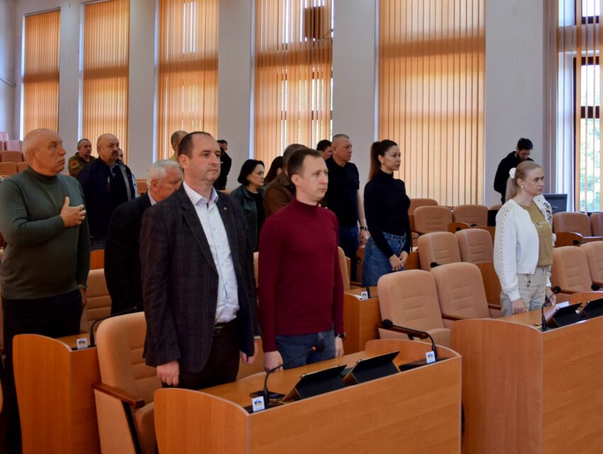 В Кам’янському сьогодні відбулося позачергове засідання сесії міської ради