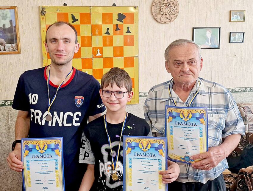 Шестикласник Максим Вітютнєв став переможцем відкритої першості Кам`янської ДЮСШ № 3 з шахів