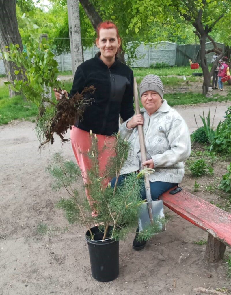 В Кам'янському органи самоорганізації провели весняні толоки напередодні свят - ФОТО