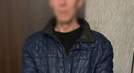 Намагався пограбувати продавчиню