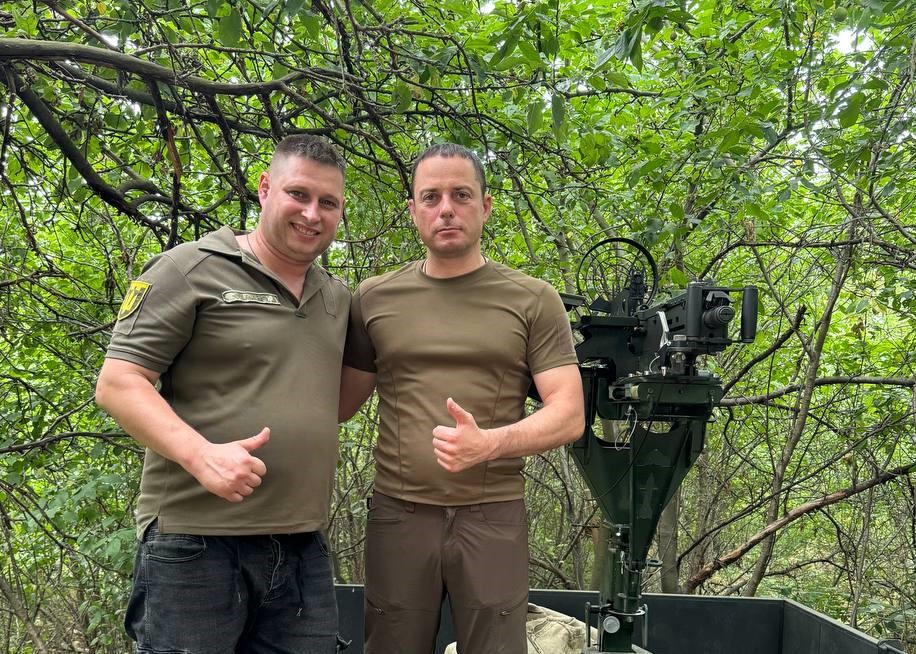 Мер Кам'янського відвідав військові підрозділи, де несуть службу захисники с нашого міста - ФОТО