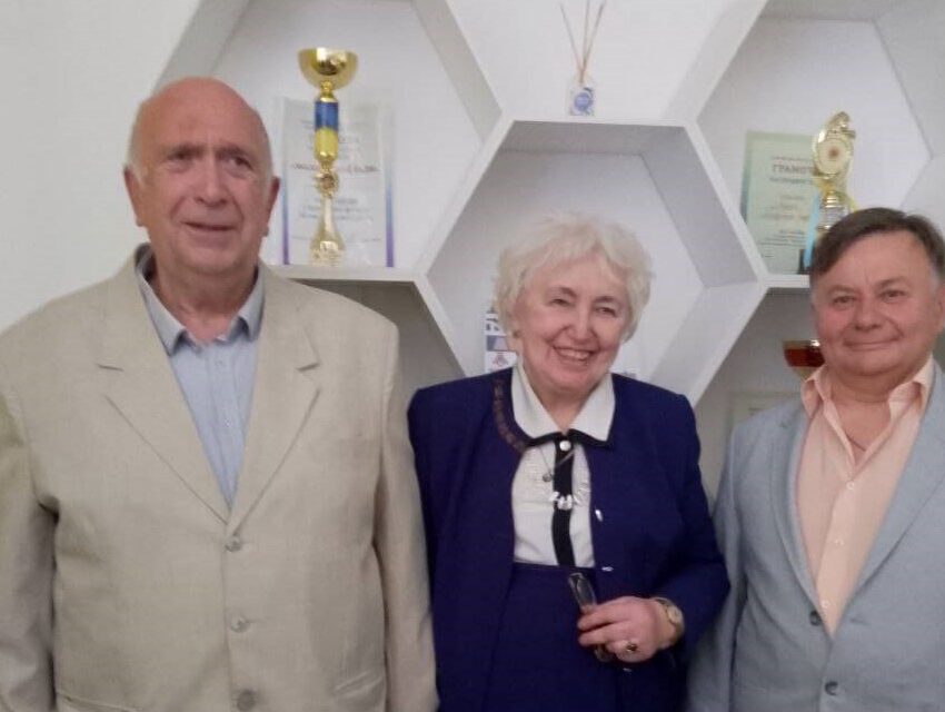 В Центральній бібліотеці Кам’янського презентували книгу про лікарів Придніпров’я минулих століть