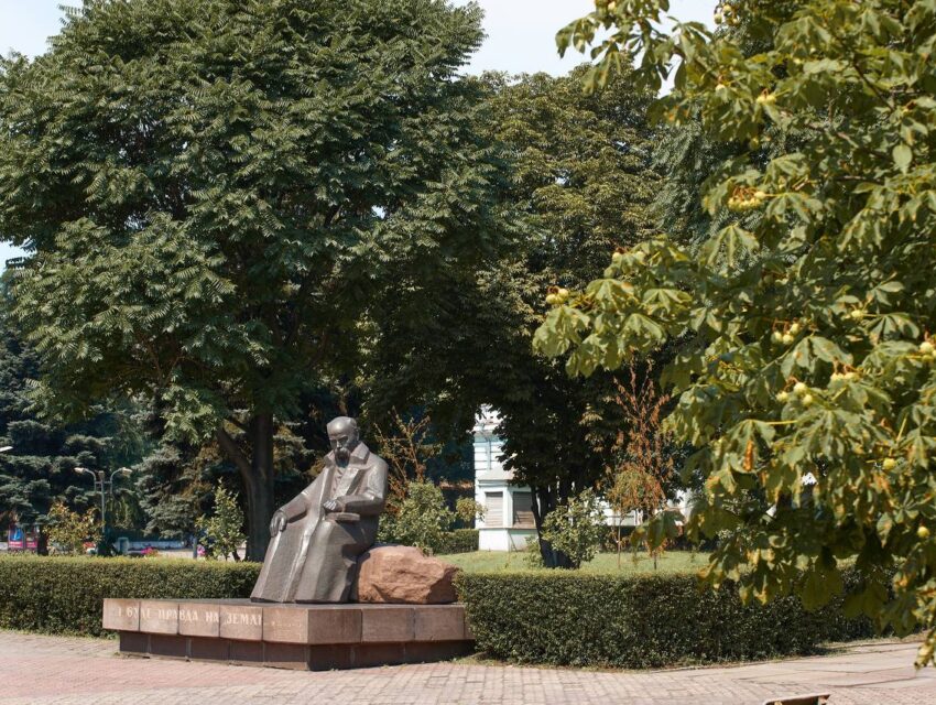 Ввечері та вранці під ворожою атакою знов був один з районів на Дніпропетровщині