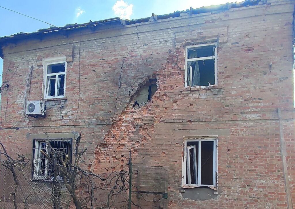 Вночі над Дніпропетровщиною наші військові знищили ворожий «Шахед», в Дніпрі всю ніч під завалами шукали людей - ФОТО