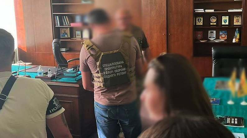 На Дніпропетровщині судитимуть колишнього обласного військкома, який за час воєнного стану придбав майна на 350 тисяч доларів - ФОТО