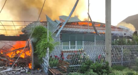 Вночі ворог атакував Нікополь та Київ, спричинивши пожежі і руйнування