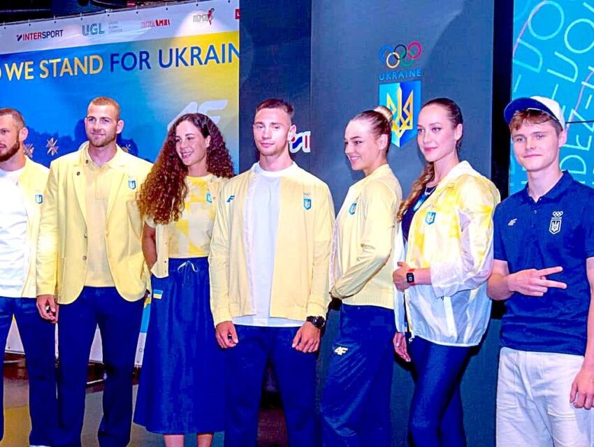 Кам`янчанин Ігор Трунов примірив олімпійську форму, в який українські спортсмени виступатимуть на Олімпіаді у Парижі