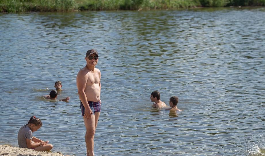 Поле для пляжного футболу облаштують в Кам'янському у зоні відпочинку на «БАМі» - ФОТО