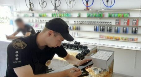 Поліцейські Кам’янського району вилучили із незаконного обігу алкоголю та цигарок на понад 220 тисяч гривень