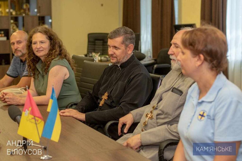 Мер Кам’янського зустрівся з благодійниками - ФОТО